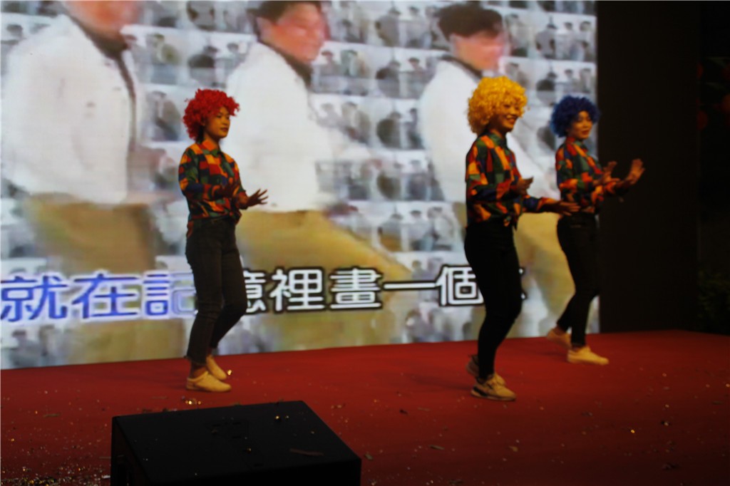 新時代，新征程，新跨越-領(lǐng)航集團(tuán)新年晚會暨表彰大會圓滿舉辦