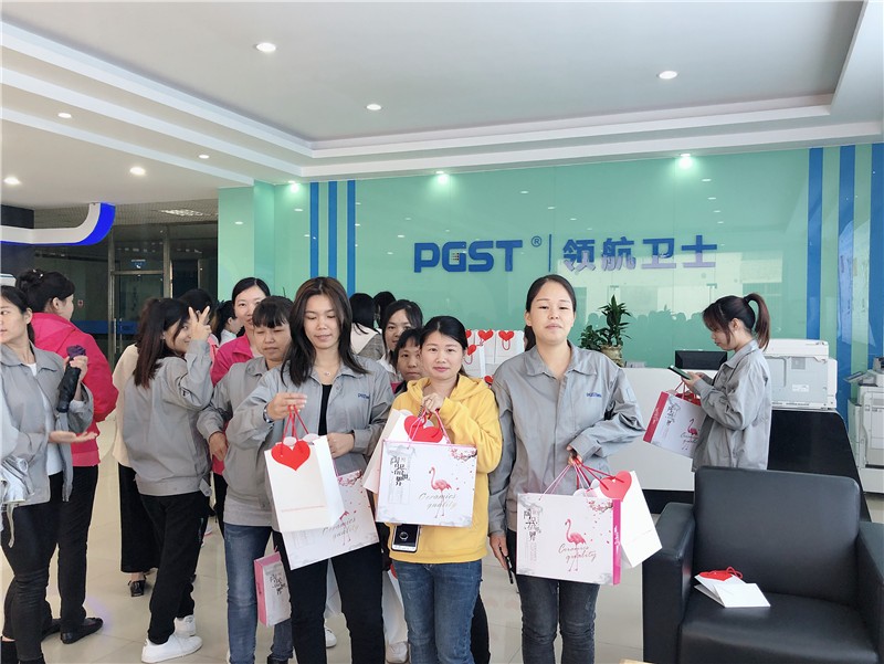 三八婦女節(jié)，領(lǐng)航集團為全體女員工發(fā)放溫馨福利